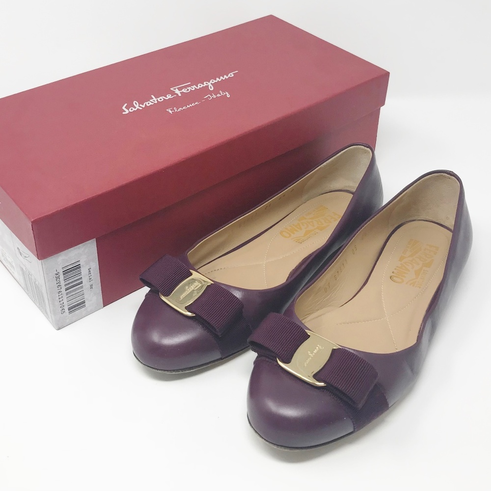 Salvatore Ferragamo Varina Leather Ballet Flats